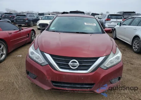 2016 Nissan Altima 2.5 z USA, uszkodzony, nr VIN 1N4AL3AP0GN321886